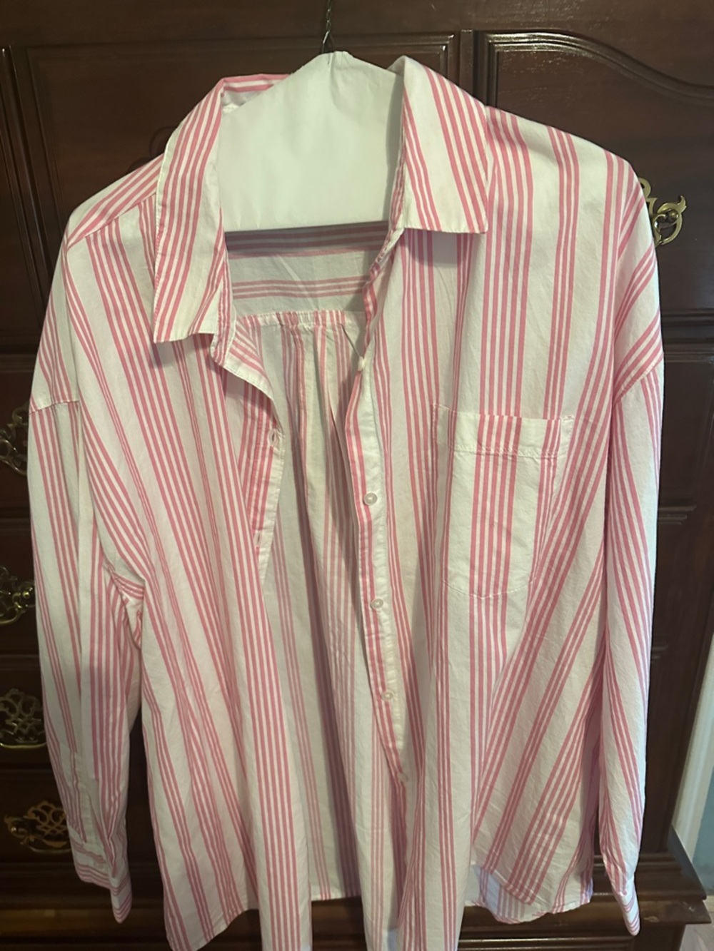 Old Navy Pink and White Striped Women’s Button-Down Shirt